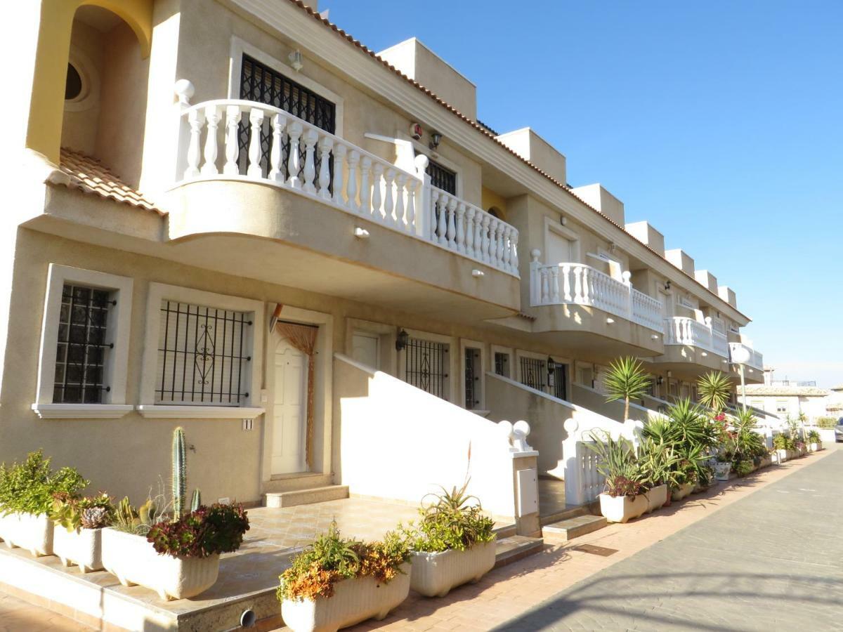 Casa Para Descanso Dehesa de Campoamor  Екстериор снимка